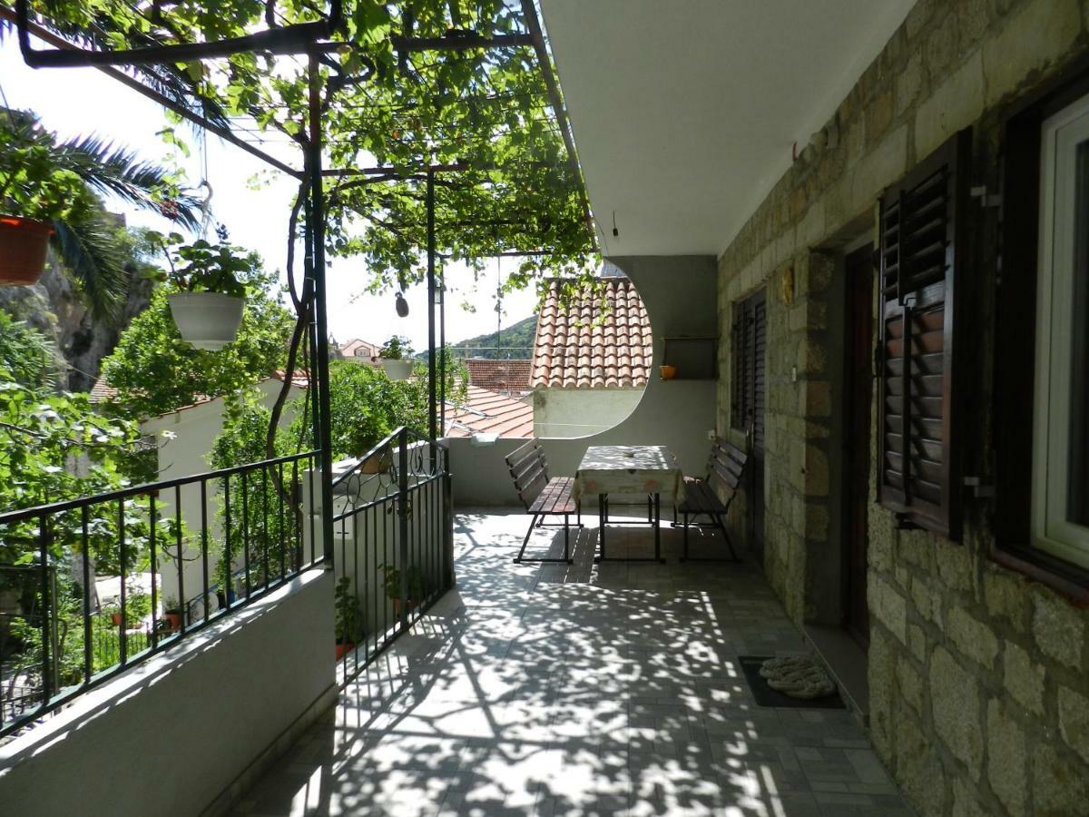 Apartmani Maruncic Omiš Eksteriør billede